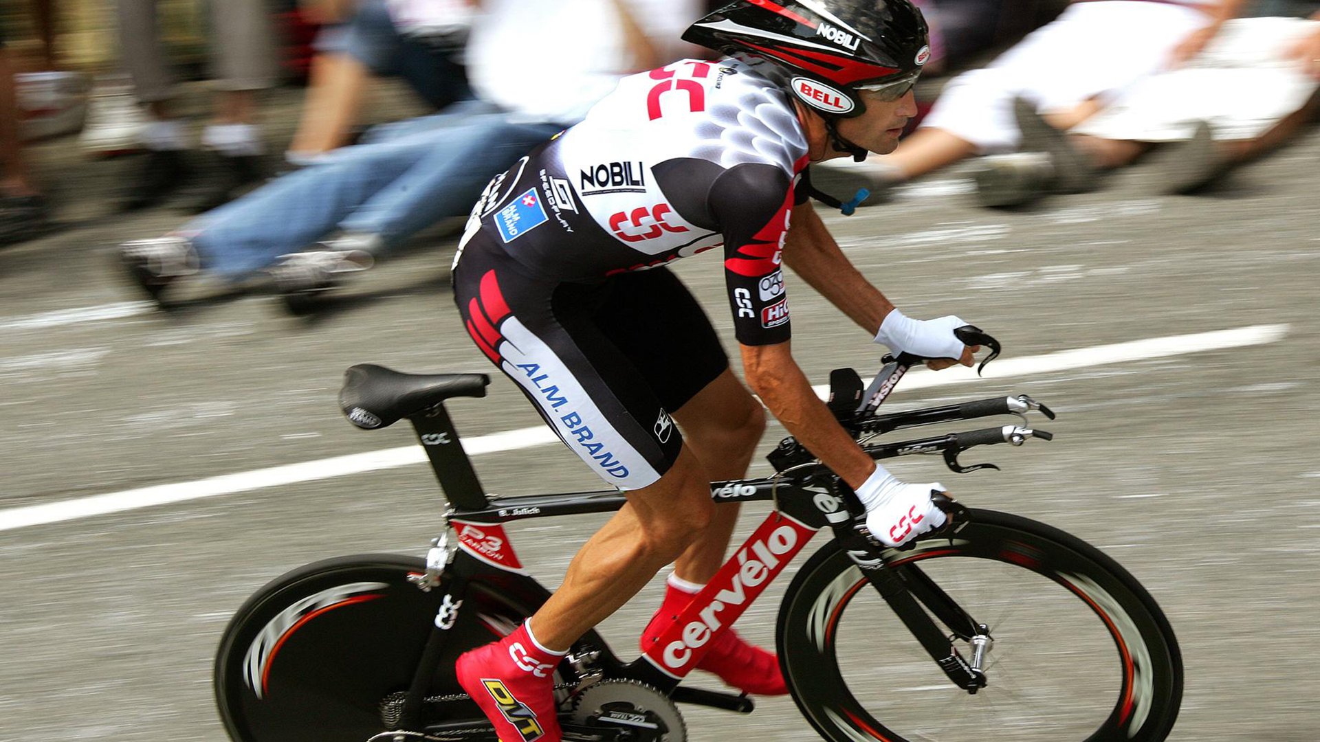 “亚戈·卡尔曼的防守反击技术,助阿根廷美洲狮队迎接新挑战”