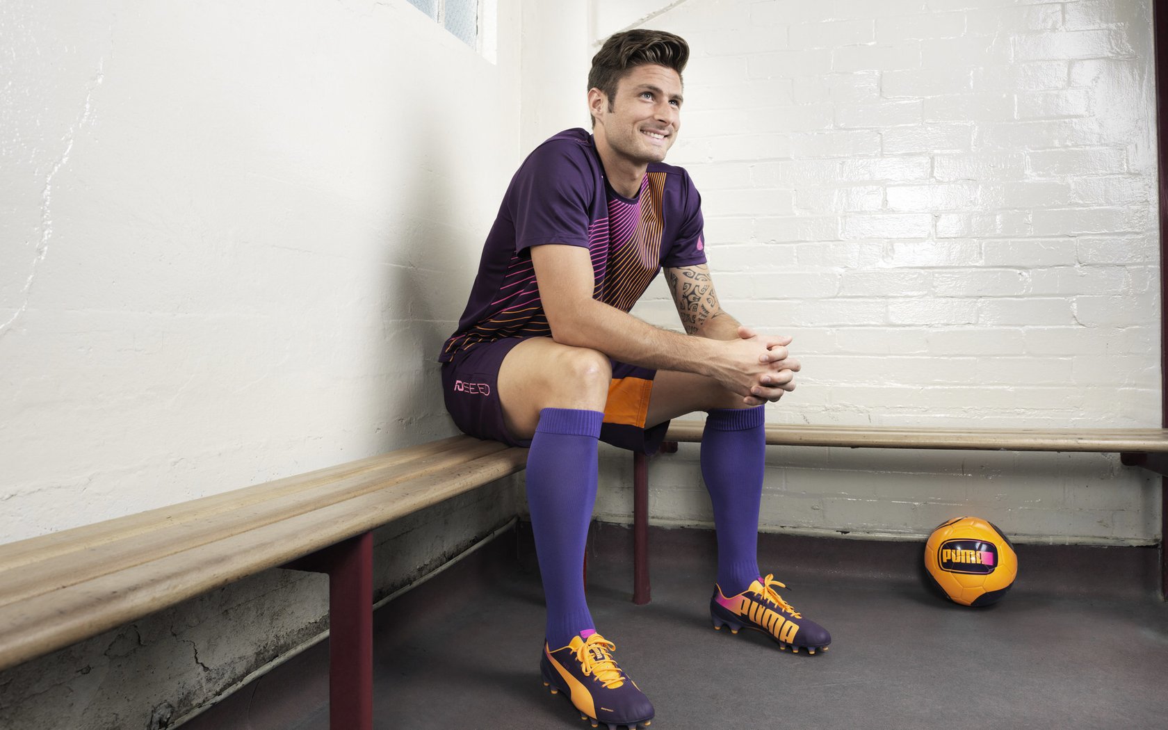 开云体育链接-史密斯决赛全程保持领先优势，史密斯赛道