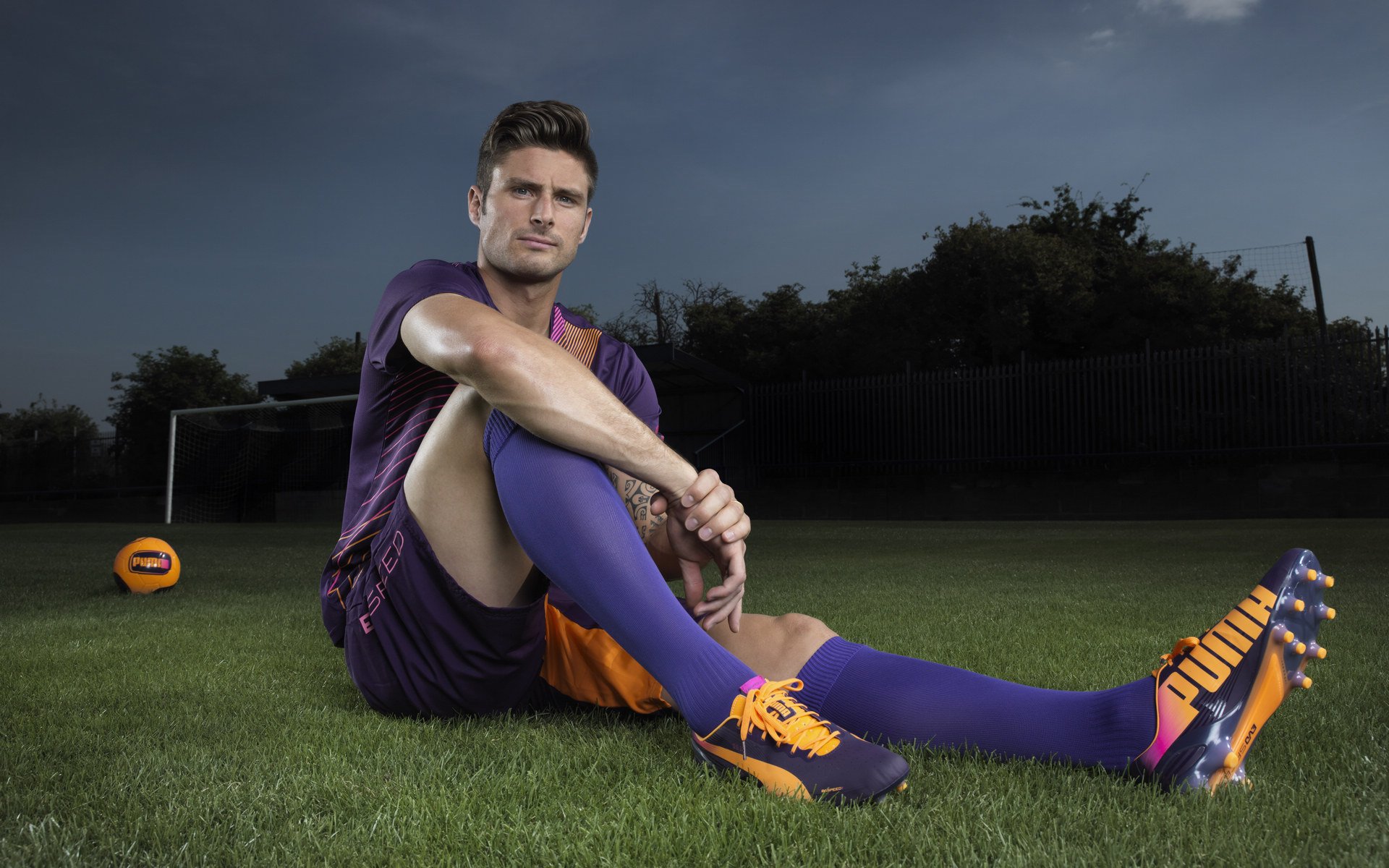 kaiyun sports-德甲攻势如潮：多变战术引领潮流，德甲对抗