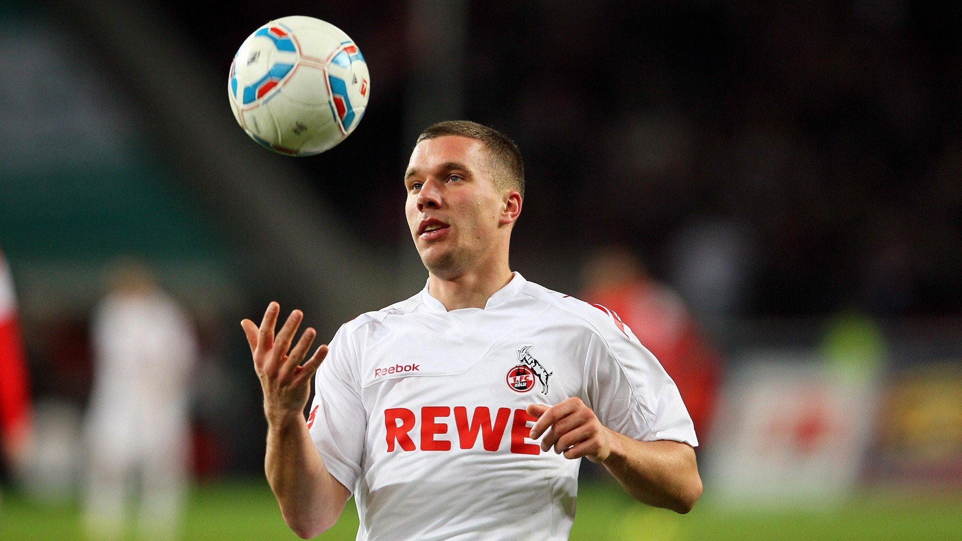 开云官网入口地址-跨界合作推动足球主题文旅项目，打造城市新经济增长点，足球文化创意秀